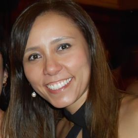 Dr Claudia Suemoto Profile Picture.